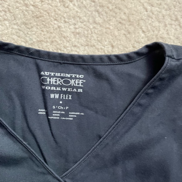 Tops - Picture 13 of 15